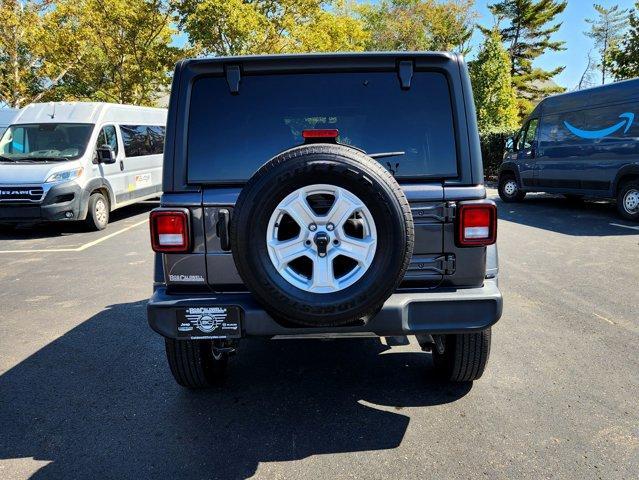 used 2021 Jeep Wrangler Unlimited car, priced at $26,132