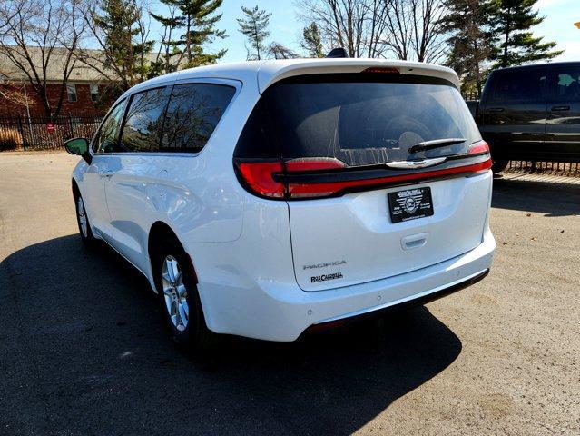 new 2025 Chrysler Pacifica car, priced at $42,203