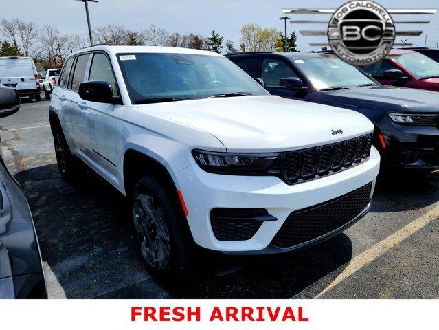 new 2025 Jeep Grand Cherokee car, priced at $41,435