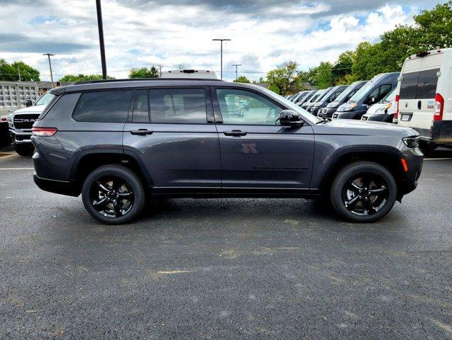 new 2024 Jeep Grand Cherokee L car, priced at $45,304