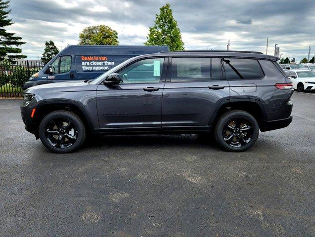 new 2024 Jeep Grand Cherokee L car, priced at $45,304