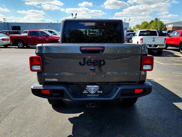 used 2022 Jeep Gladiator car, priced at $35,278