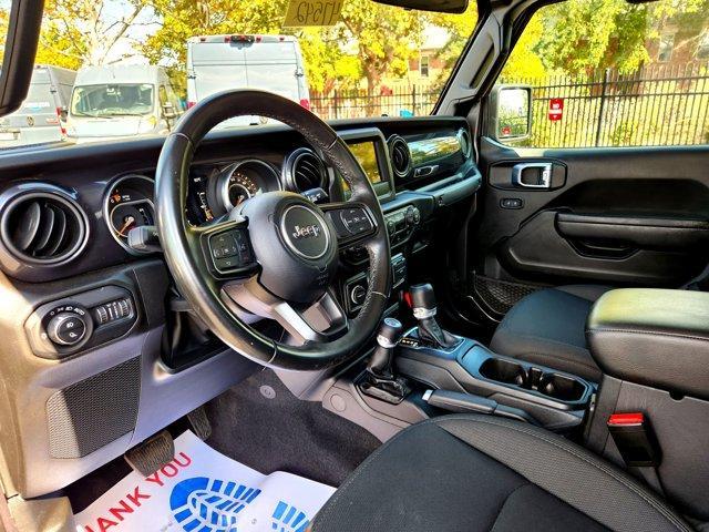 used 2022 Jeep Gladiator car, priced at $35,278