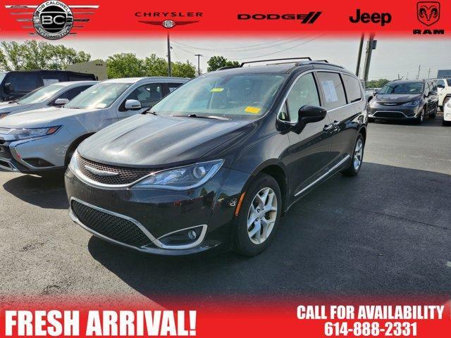 used 2017 Chrysler Pacifica car, priced at $14,998