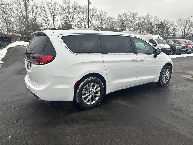 new 2025 Chrysler Pacifica car, priced at $43,037