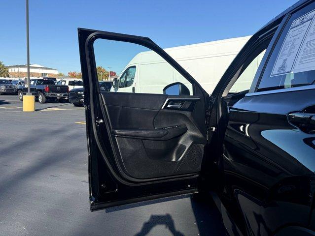 used 2023 Mitsubishi Outlander PHEV car, priced at $28,886