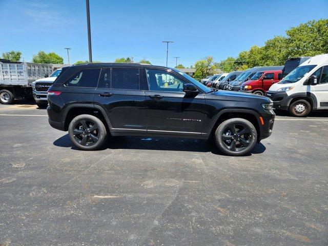 new 2024 Jeep Grand Cherokee car, priced at $56,076