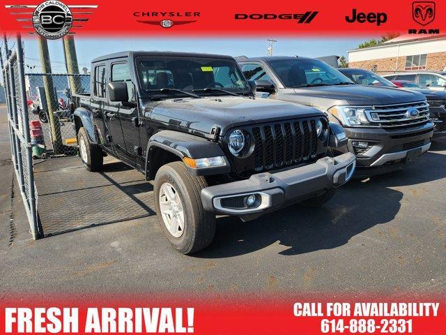 used 2022 Jeep Gladiator car, priced at $33,496