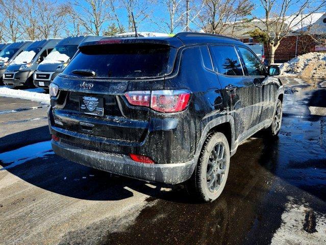 new 2025 Jeep Compass car, priced at $30,090