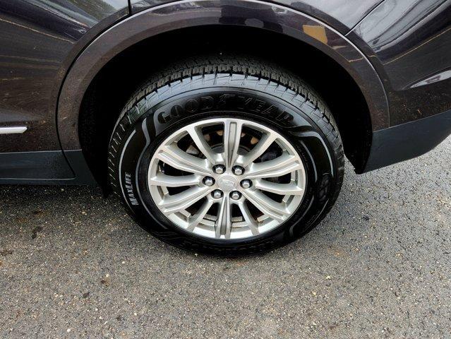 used 2017 Cadillac XT5 car, priced at $18,741