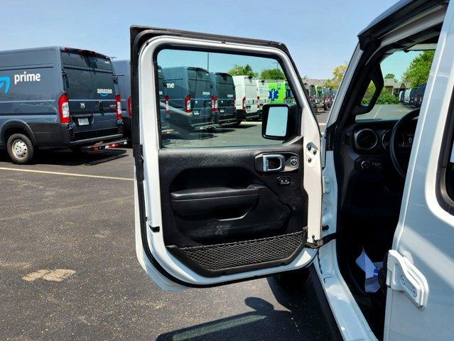used 2022 Jeep Wrangler Unlimited car, priced at $33,066