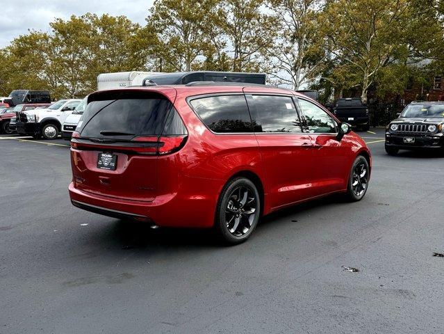 new 2026 Chrysler Pacifica car