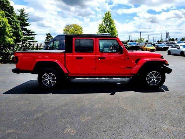 new 2024 Jeep Gladiator car, priced at $41,452