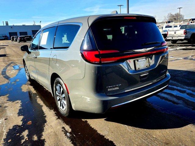 used 2022 Chrysler Pacifica Hybrid car, priced at $26,830