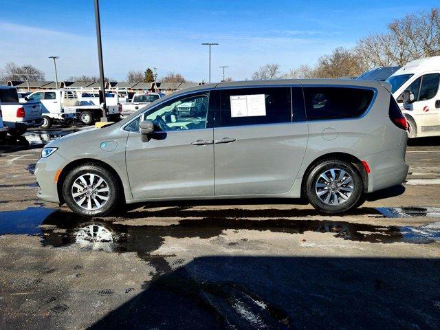 used 2022 Chrysler Pacifica Hybrid car, priced at $26,830