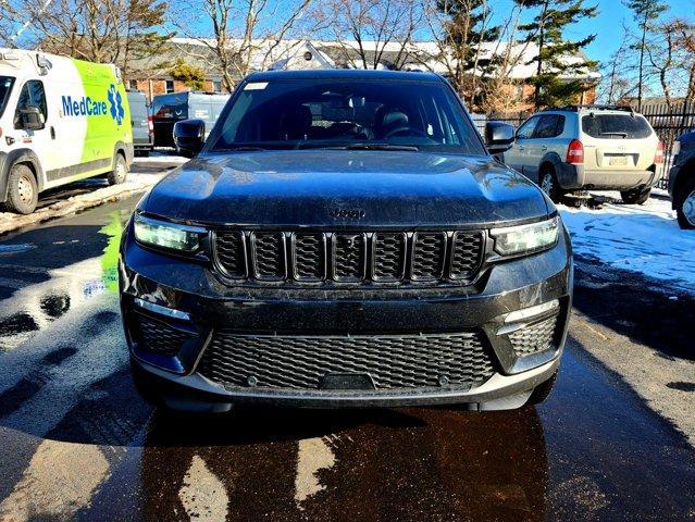 new 2025 Jeep Grand Cherokee car, priced at $51,240