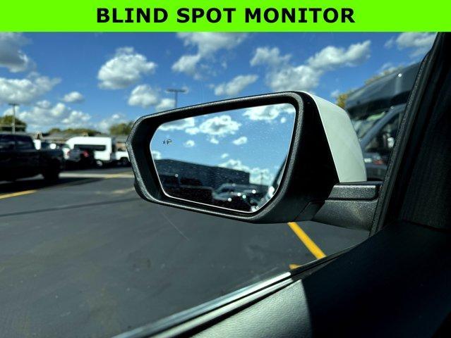 used 2021 Chevrolet Equinox car, priced at $17,374