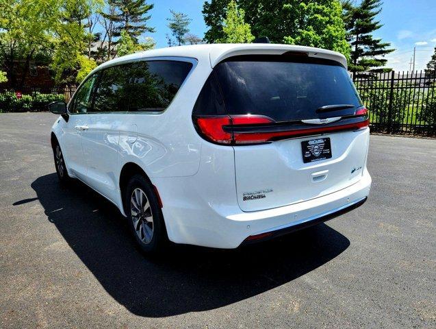 new 2024 Chrysler Pacifica Hybrid car, priced at $48,992