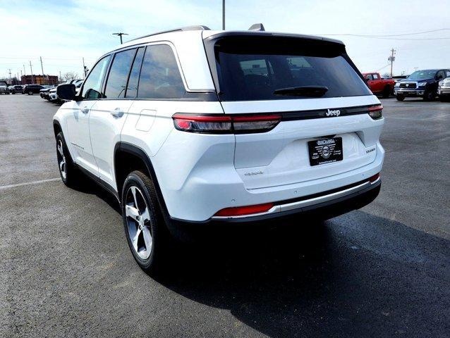 new 2024 Jeep Grand Cherokee car, priced at $43,555