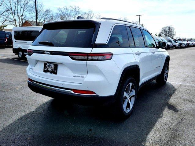 new 2024 Jeep Grand Cherokee car, priced at $43,555