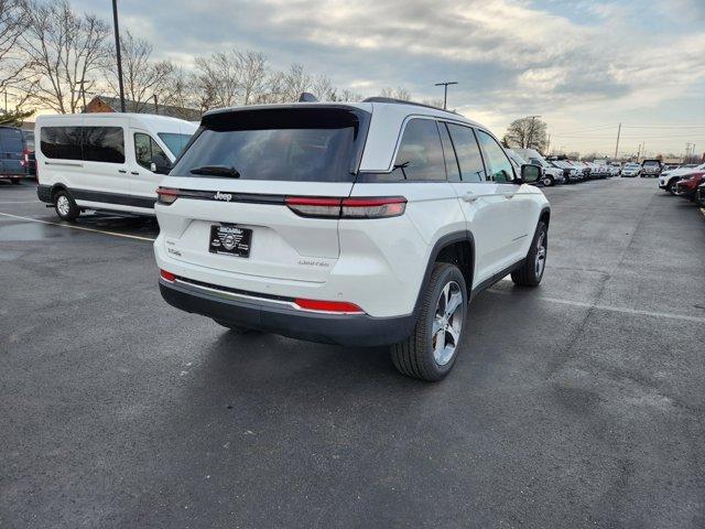 new 2024 Jeep Grand Cherokee car, priced at $49,800