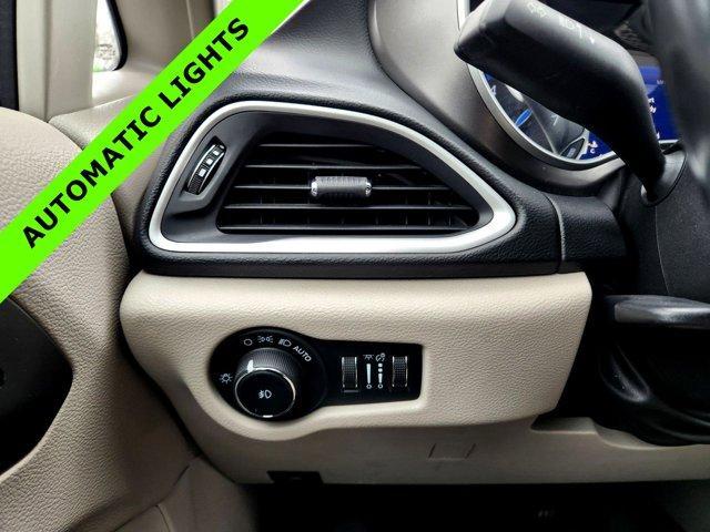 used 2021 Chrysler Pacifica car, priced at $23,784