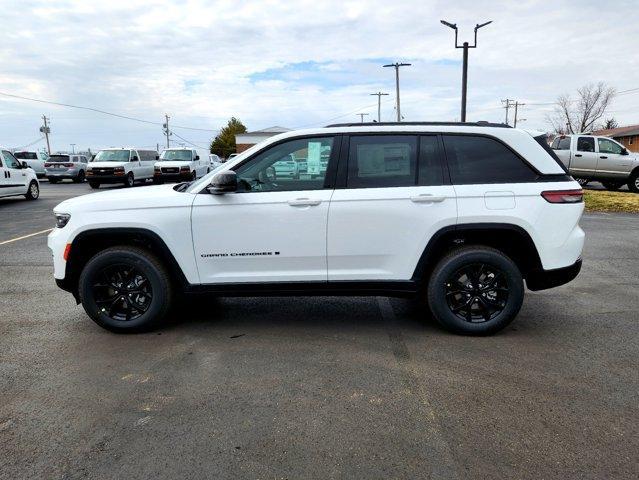 new 2025 Jeep Grand Cherokee car, priced at $40,179