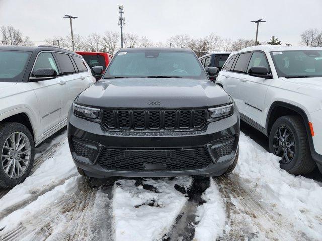 new 2025 Jeep Grand Cherokee car, priced at $43,868