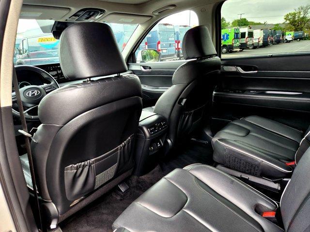 used 2024 Hyundai Palisade car, priced at $37,919