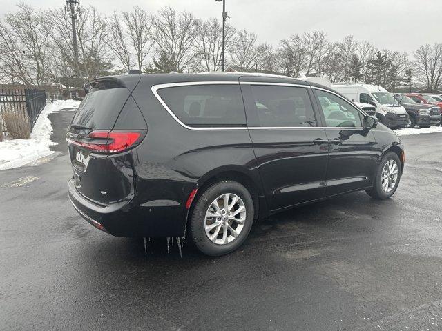 new 2025 Chrysler Pacifica car, priced at $44,546