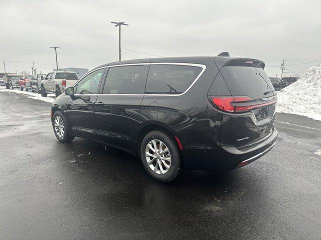 new 2025 Chrysler Pacifica car, priced at $44,546