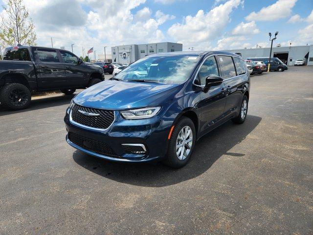 new 2025 Chrysler Pacifica car, priced at $51,108