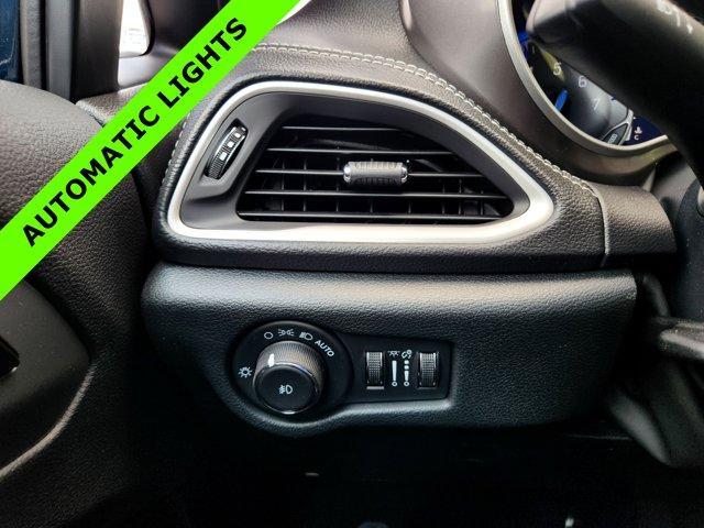 new 2025 Chrysler Pacifica car, priced at $51,108