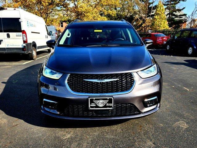 used 2021 Chrysler Pacifica car, priced at $25,883