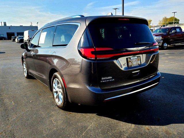 used 2021 Chrysler Pacifica car, priced at $25,883