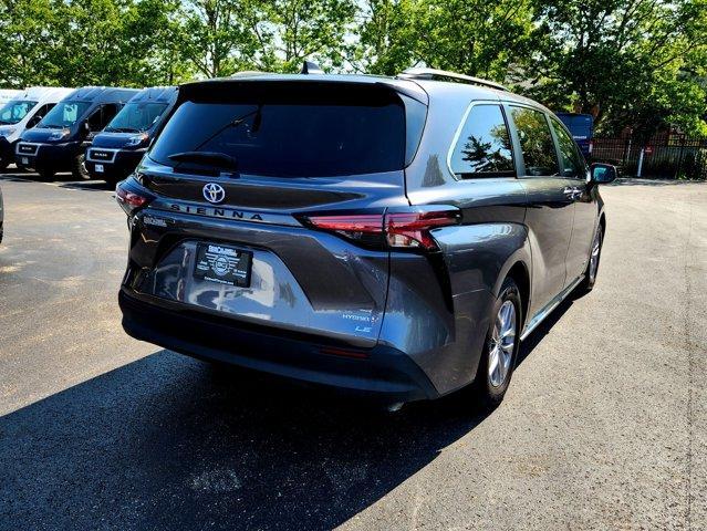 used 2021 Toyota Sienna car, priced at $36,024