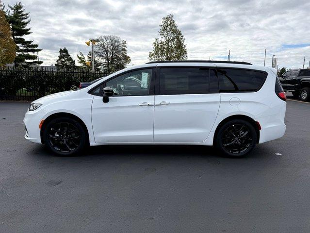 new 2026 Chrysler Pacifica car