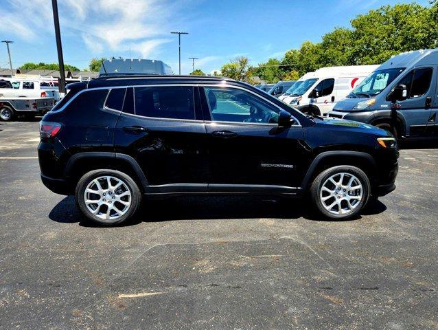 new 2024 Jeep Compass car, priced at $32,199