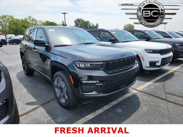 new 2025 Jeep Grand Cherokee car, priced at $44,075