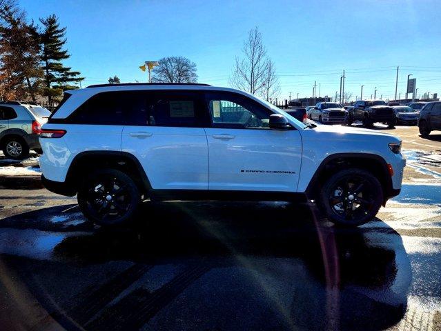 new 2025 Jeep Grand Cherokee car, priced at $50,808