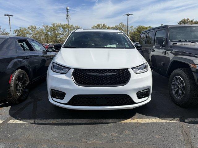 new 2026 Chrysler Pacifica car