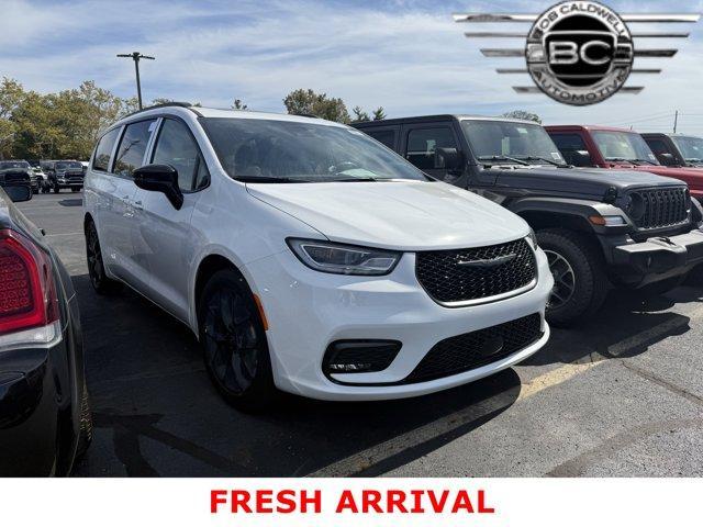 new 2026 Chrysler Pacifica car