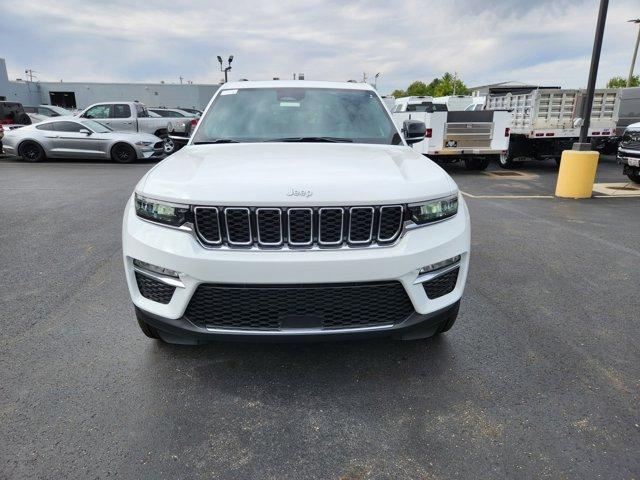 new 2024 Jeep Grand Cherokee car, priced at $44,855