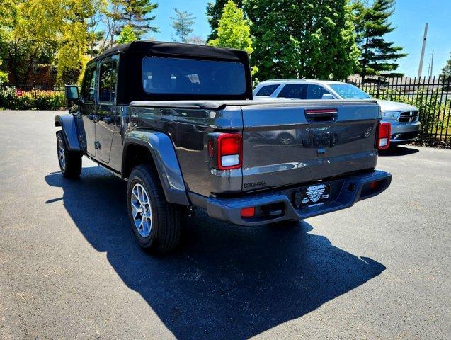 new 2024 Jeep Gladiator car, priced at $43,388