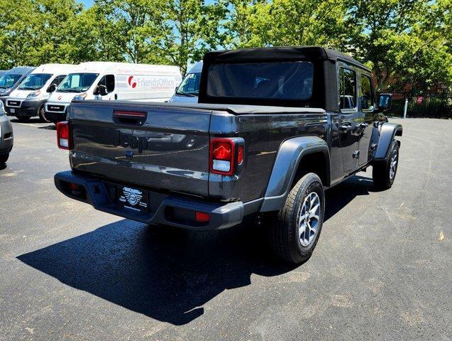 new 2024 Jeep Gladiator car, priced at $43,388