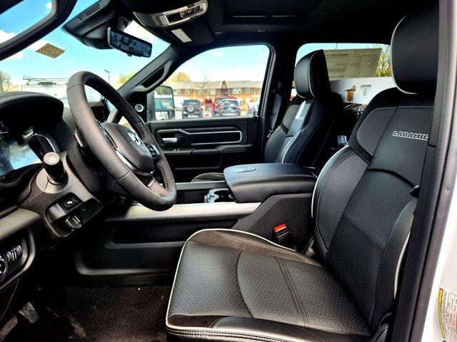 new 2025 Ram 3500 car, priced at $84,872