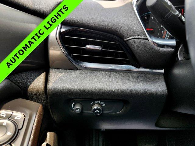 used 2023 Chevrolet Traverse car, priced at $32,448