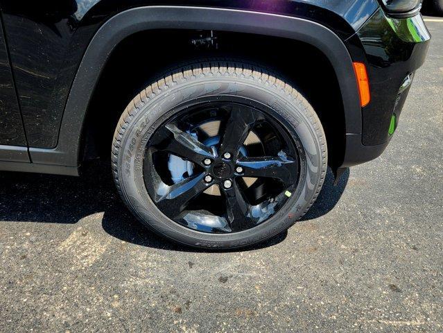 new 2025 Jeep Grand Cherokee car, priced at $48,514