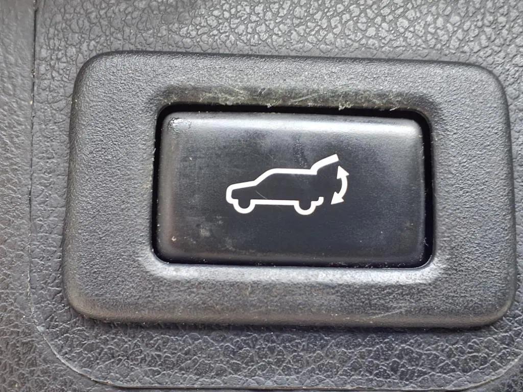 used 2018 Subaru Outback car, priced at $19,495