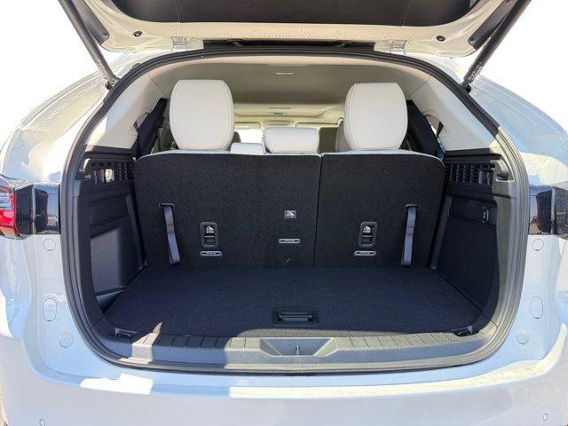new 2025 Mazda CX-90 car, priced at $41,666